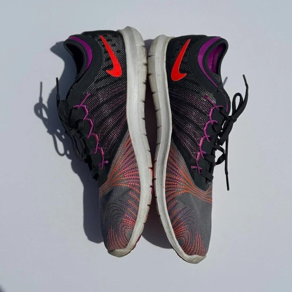 Nike Sneaker Women's Size 8 Pink Black Multicolor Fitsole Training Flex Adapt